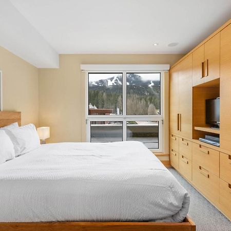 Le Chamois By Whistler Premier Appartement Buitenkant foto