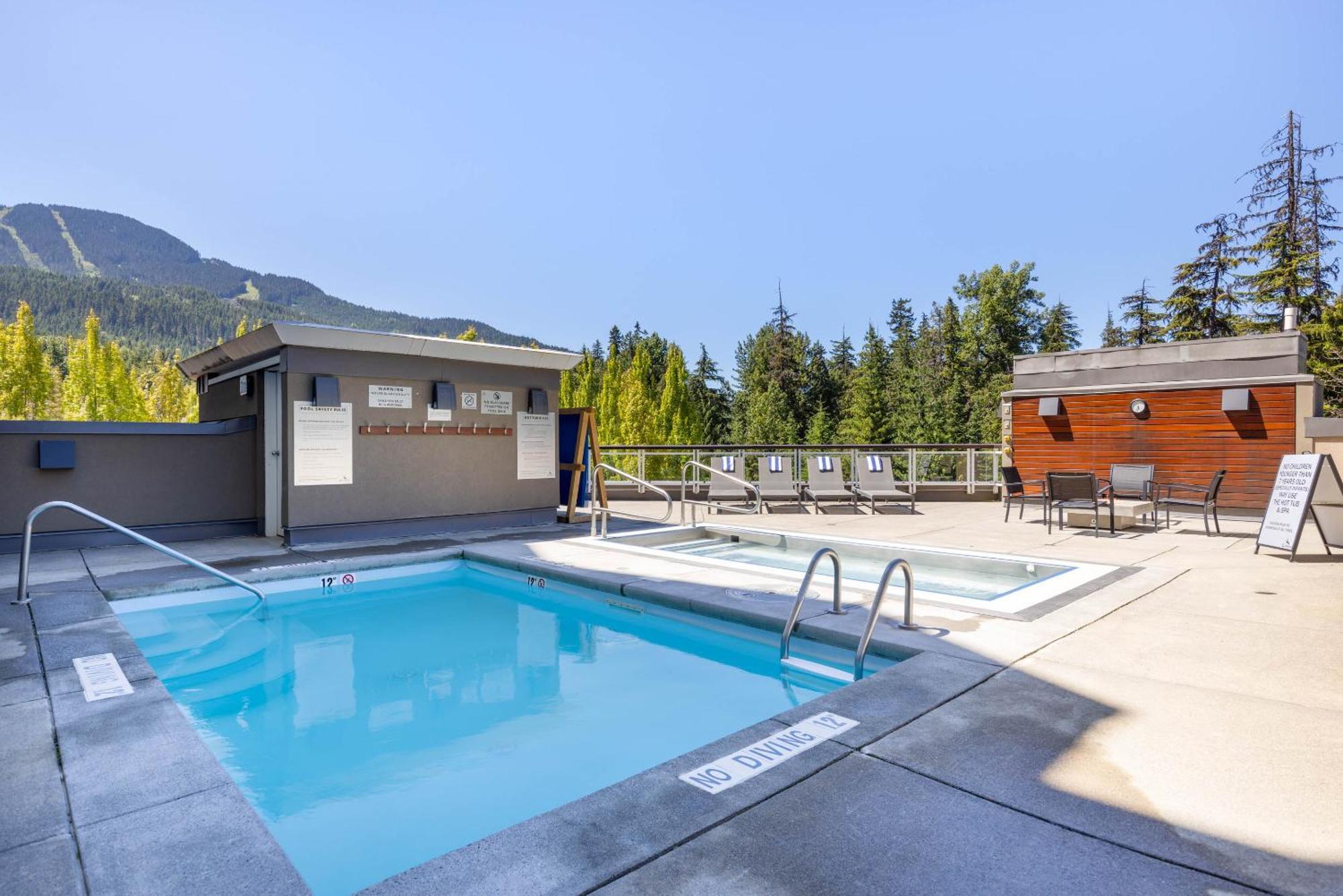 Le Chamois By Whistler Premier Appartement Buitenkant foto